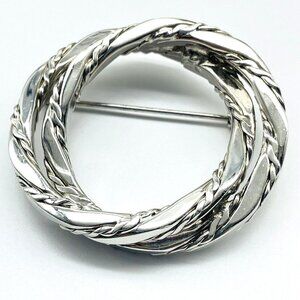 Signed JUDY LEE Silver Tone Wreath Circle Brooch Vintage Mid Century Holiday